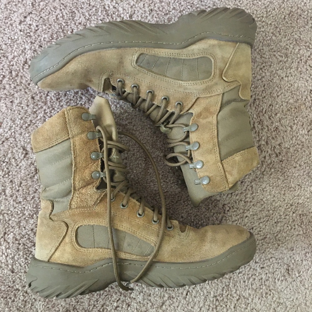 Army Combat Boots size 10 Men’s